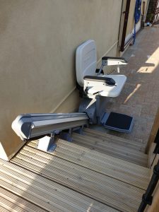 Outdoor stairlift Rial